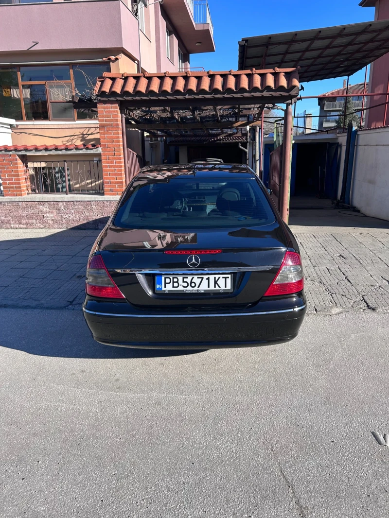 Mercedes-Benz E 320 V6 Avantgarde, снимка 5 - Автомобили и джипове - 48394024