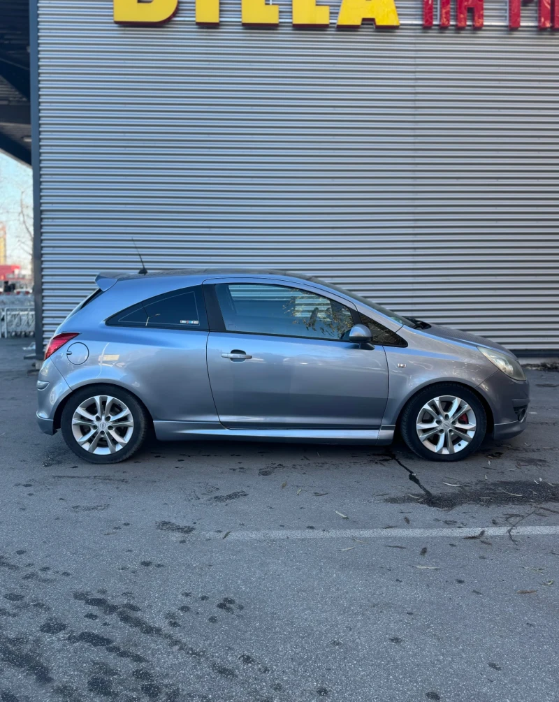 Opel Corsa GSI, снимка 6 - Автомобили и джипове - 48727950