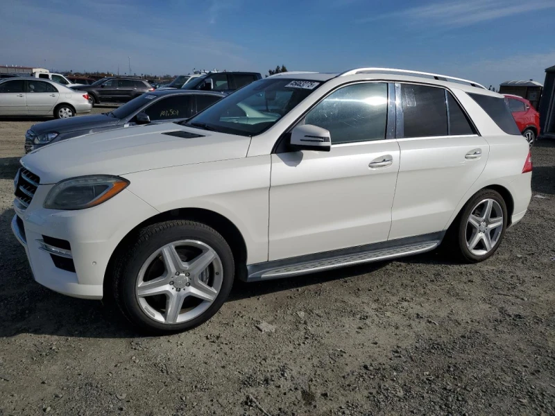 Mercedes-Benz ML 550 4MATIC* AMG-PACK, снимка 1 - Автомобили и джипове - 49186237