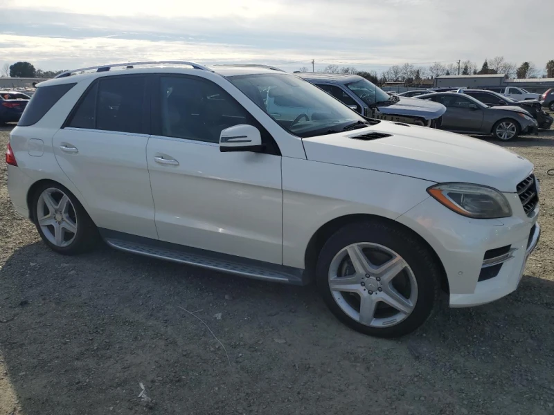 Mercedes-Benz ML 550 4MATIC* AMG-PACK, снимка 3 - Автомобили и джипове - 49186237