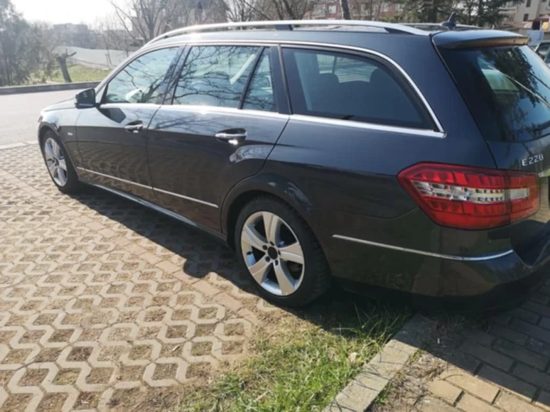 Mercedes-Benz E 220 CDI, снимка 4 - Автомобили и джипове - 52411355