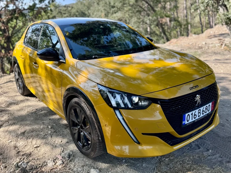 Peugeot 208 GT LINE 11500км