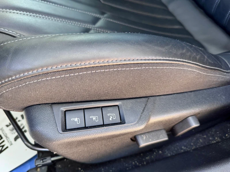 Peugeot 208 GT LINE 11500км, снимка 8 - Автомобили и джипове - 51783370