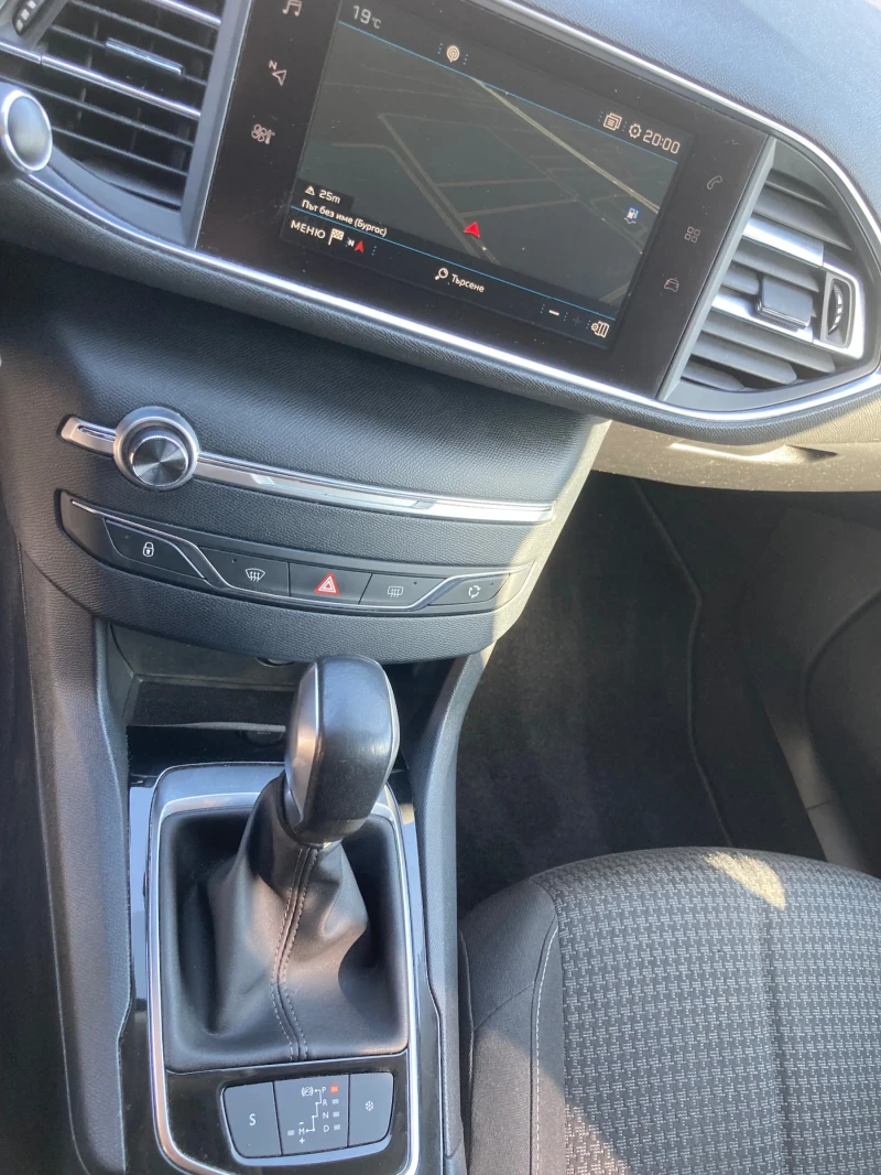 Peugeot 308 1.6 Aut Navi, снимка 14 - Автомобили и джипове - 52471489