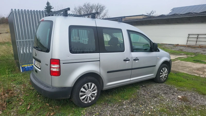 VW Caddy Пътнически 4+ 1, снимка 5 - Автомобили и джипове - 52554429
