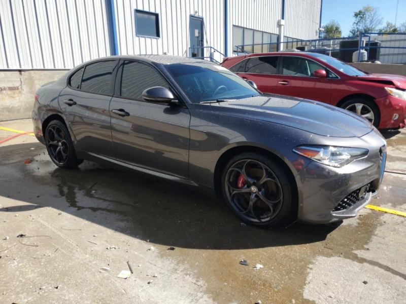 Alfa Romeo Giulia Ti * Възможност за Лизинг* , снимка 4 - Автомобили и джипове - 53034151