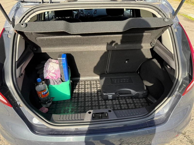 Ford Fiesta LPG 1.4 92кс., снимка 14 - Автомобили и джипове - 53110793
