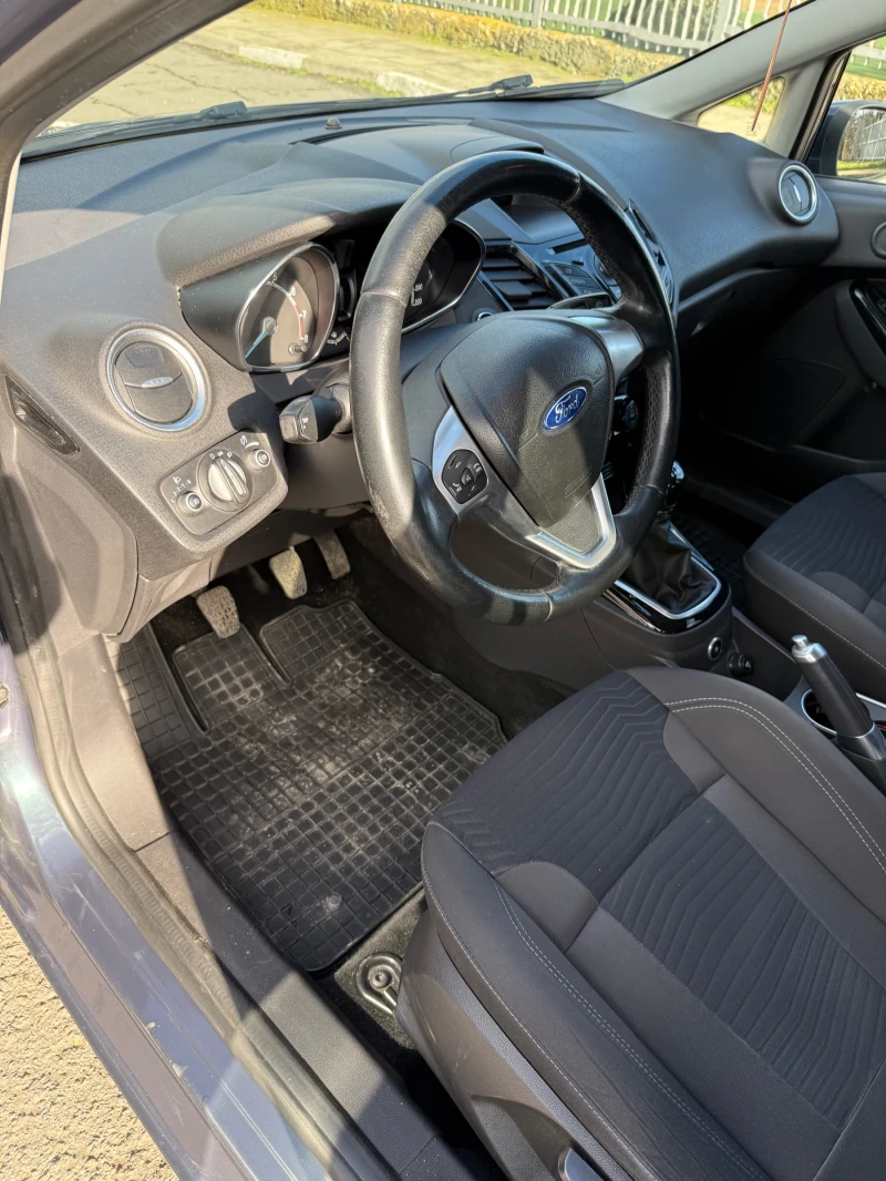 Ford Fiesta LPG 1.4 92кс., снимка 10 - Автомобили и джипове - 53110793