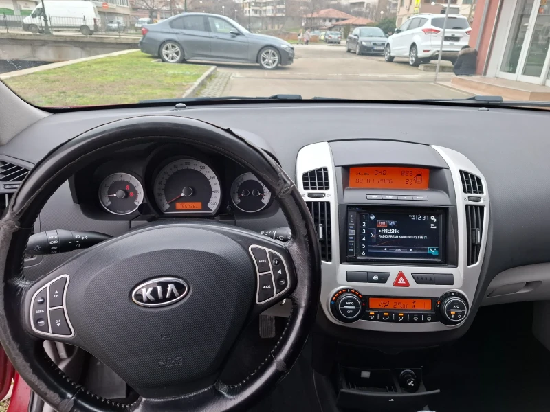 Kia Ceed, снимка 9 - Автомобили и джипове - 53440829
