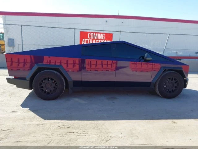 Tesla Cybertruck КРАЙНА ЦЕНА, снимка 13 - Автомобили и джипове - 53812954
