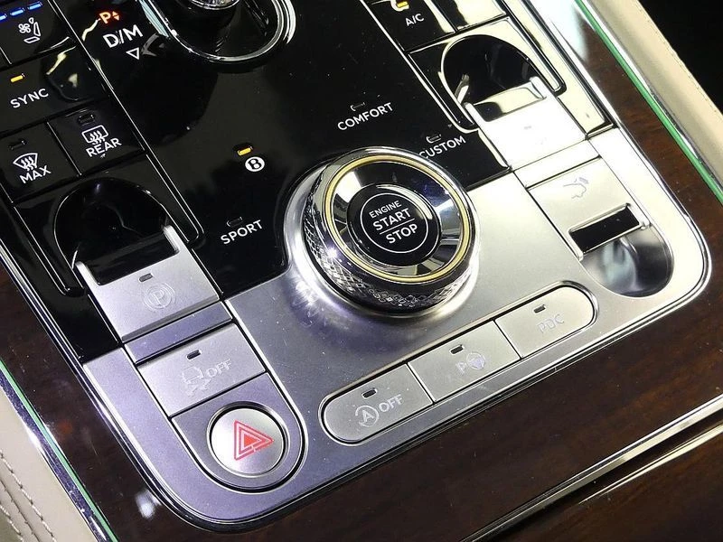 Bentley Continental 4.0 Automatic КРАЙНА ЦЕНА: 200256 EUR !!!РЕАЛНА КР, снимка 13 - Автомобили и джипове - 55967812