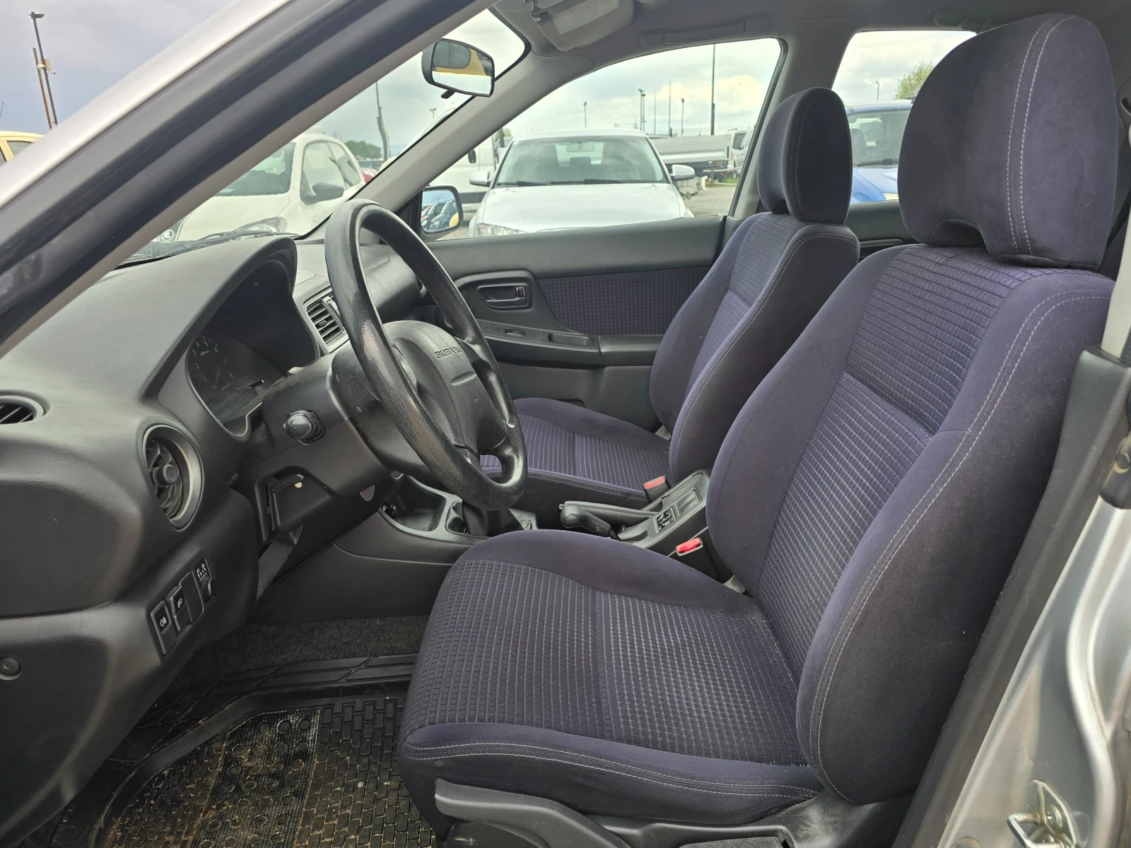 Subaru Impreza 1.6i 95 кс 4х4 РЕГИСТРИРАН - изображение 10