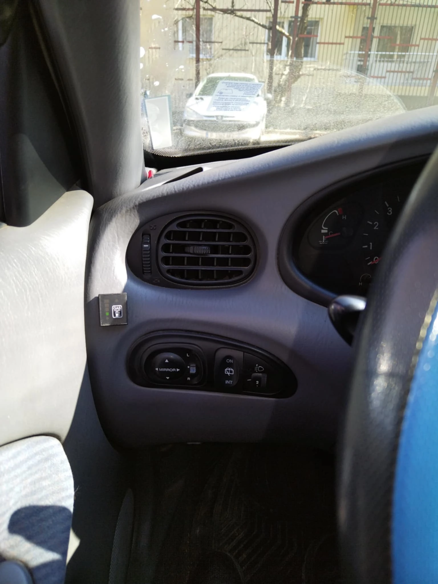 Hyundai Lantra 1.5 - изображение 10