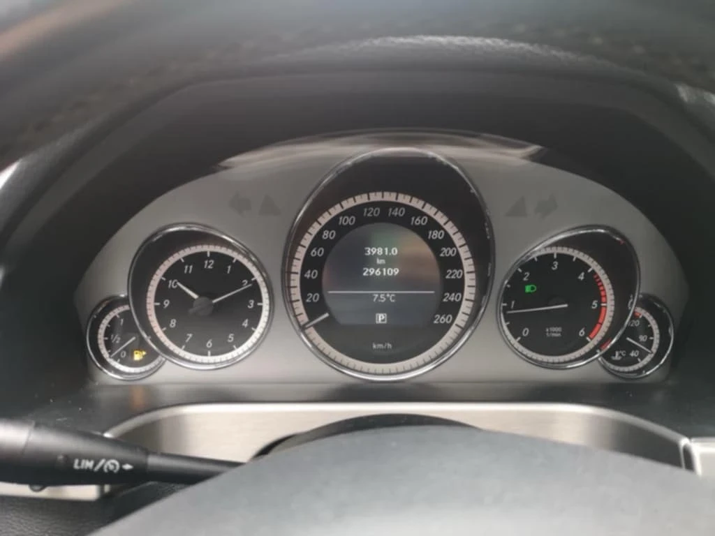Mercedes-Benz E 220 CDI - изображение 8