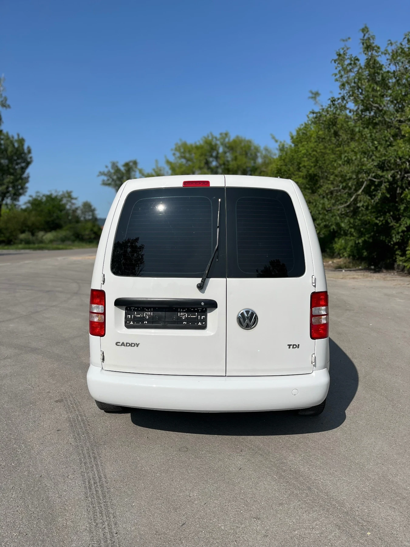 VW Caddy 1.6TDI КЛИМАТИК - изображение 5
