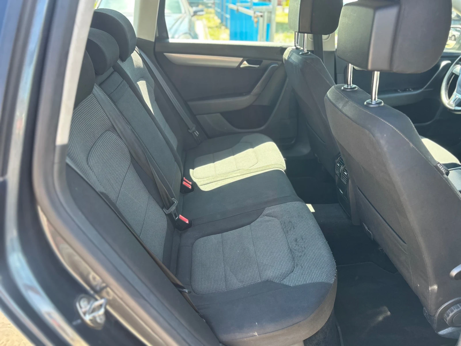 VW Passat TDI | Mobile.bg   11