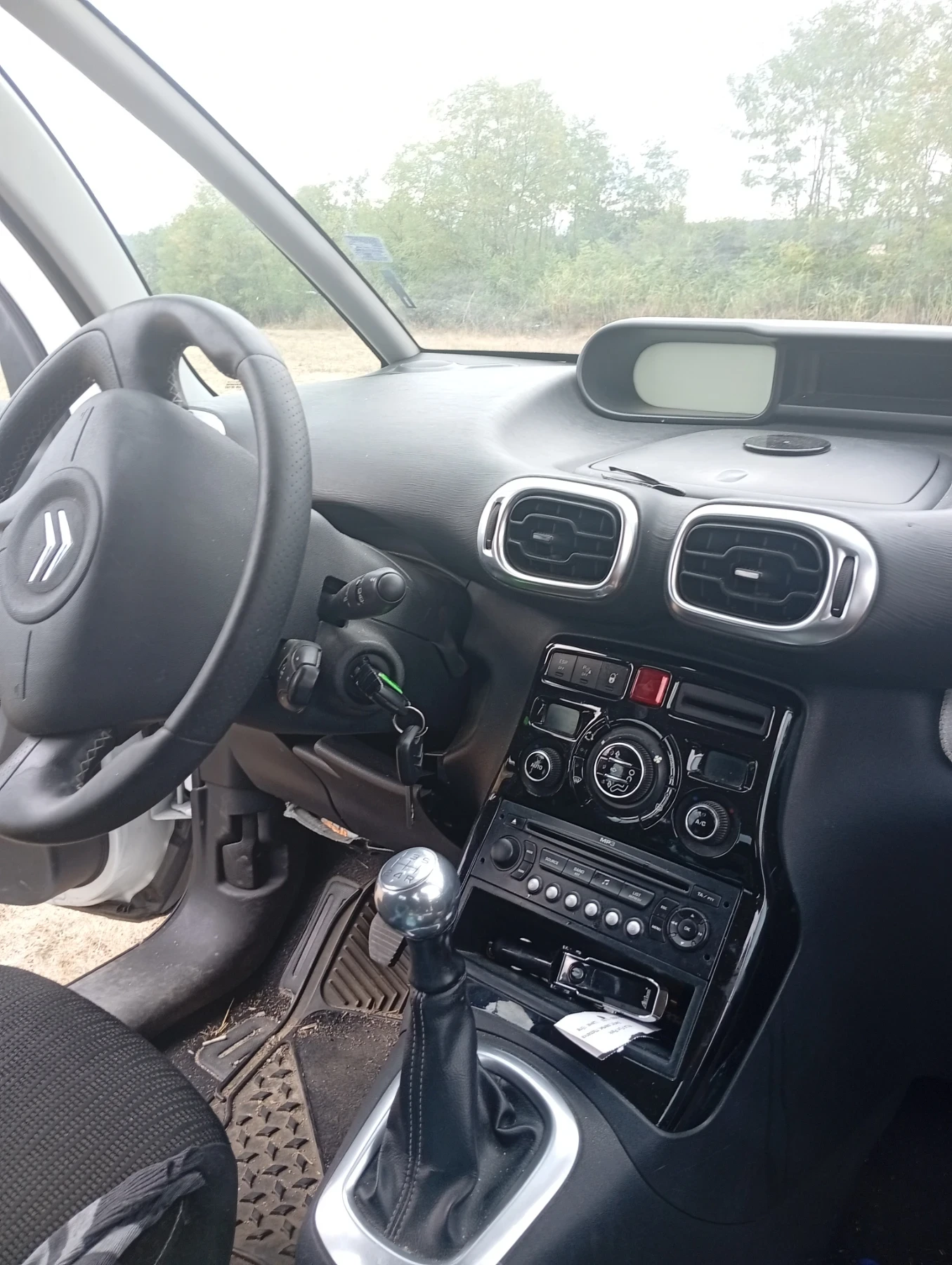 Citroen C3 Picasso 1, 4 - изображение 6