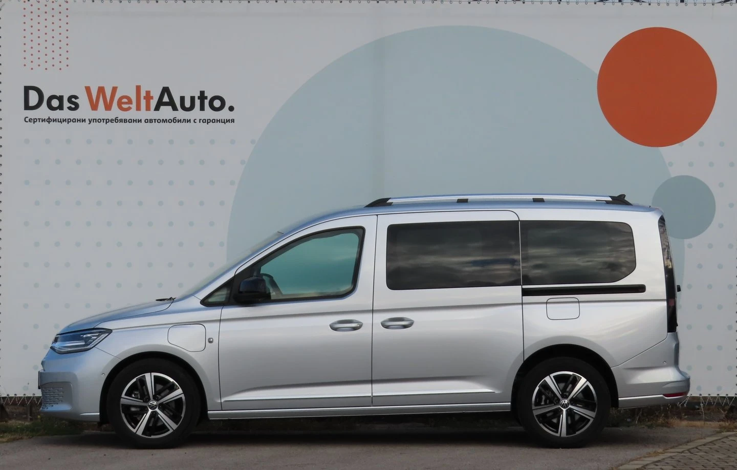 VW Caddy Style Maxi eHybrid 7 места - изображение 2