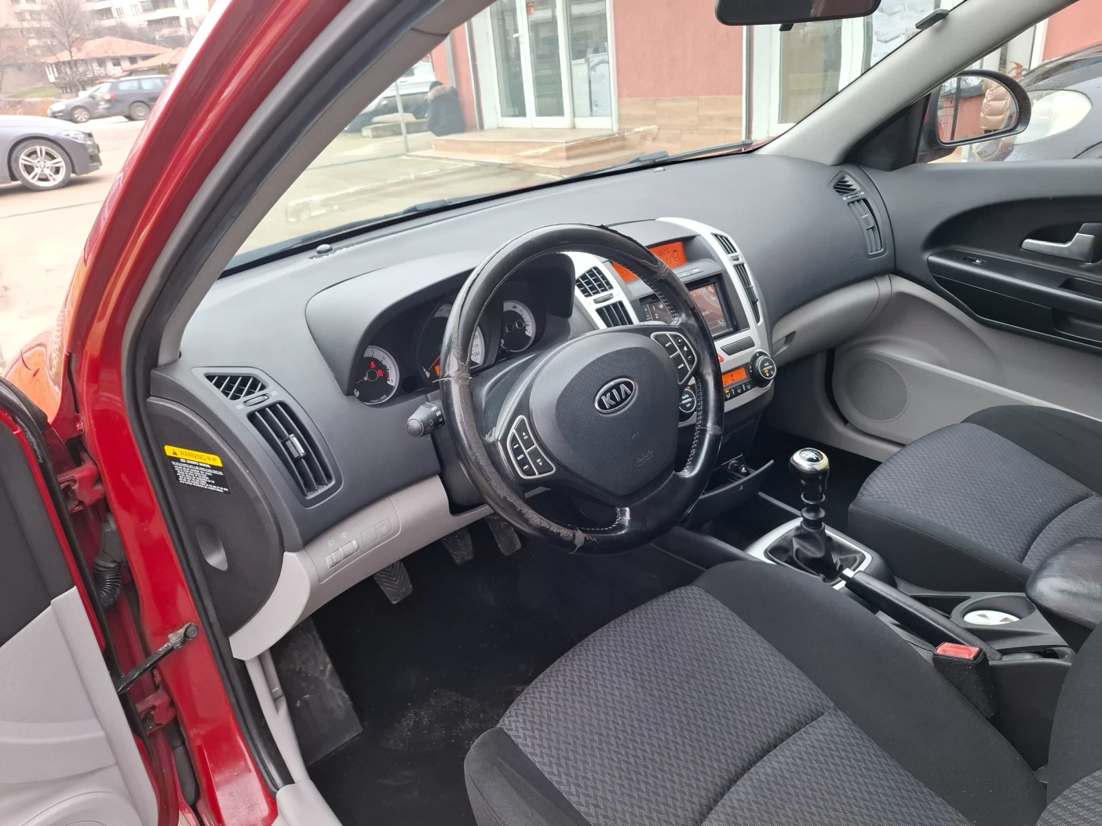 Kia Ceed | Mobile.bg � ����������� 11