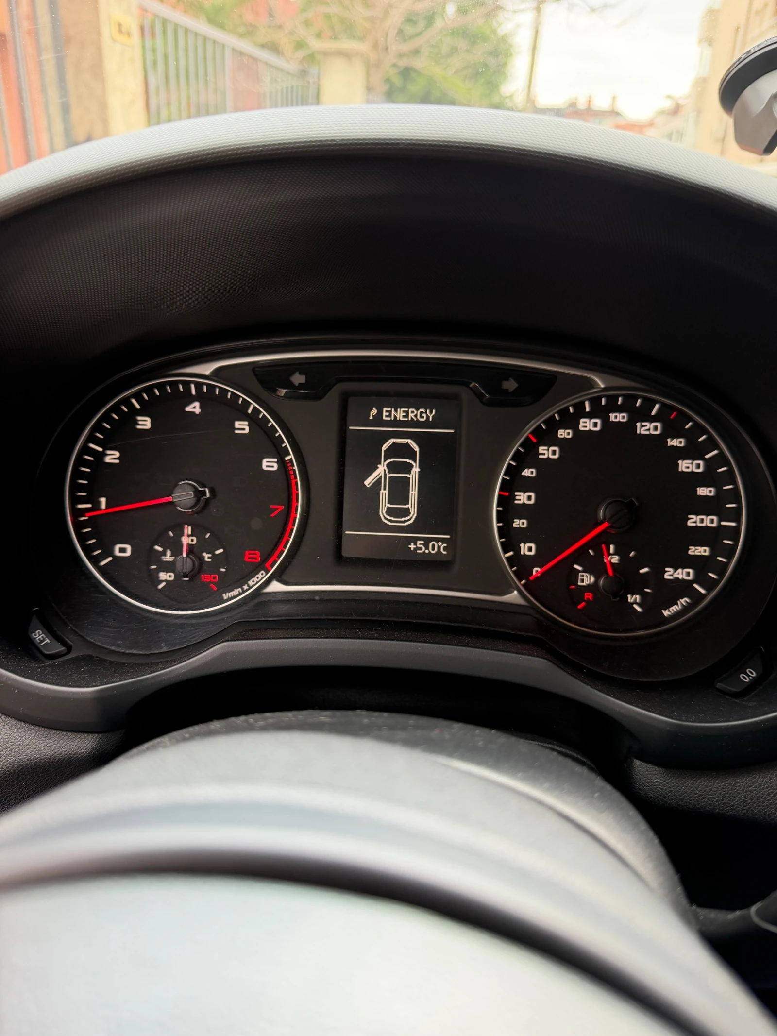 Audi A1 1.2 TFSI, снимка 6 - Автомобили и джипове - 53924975