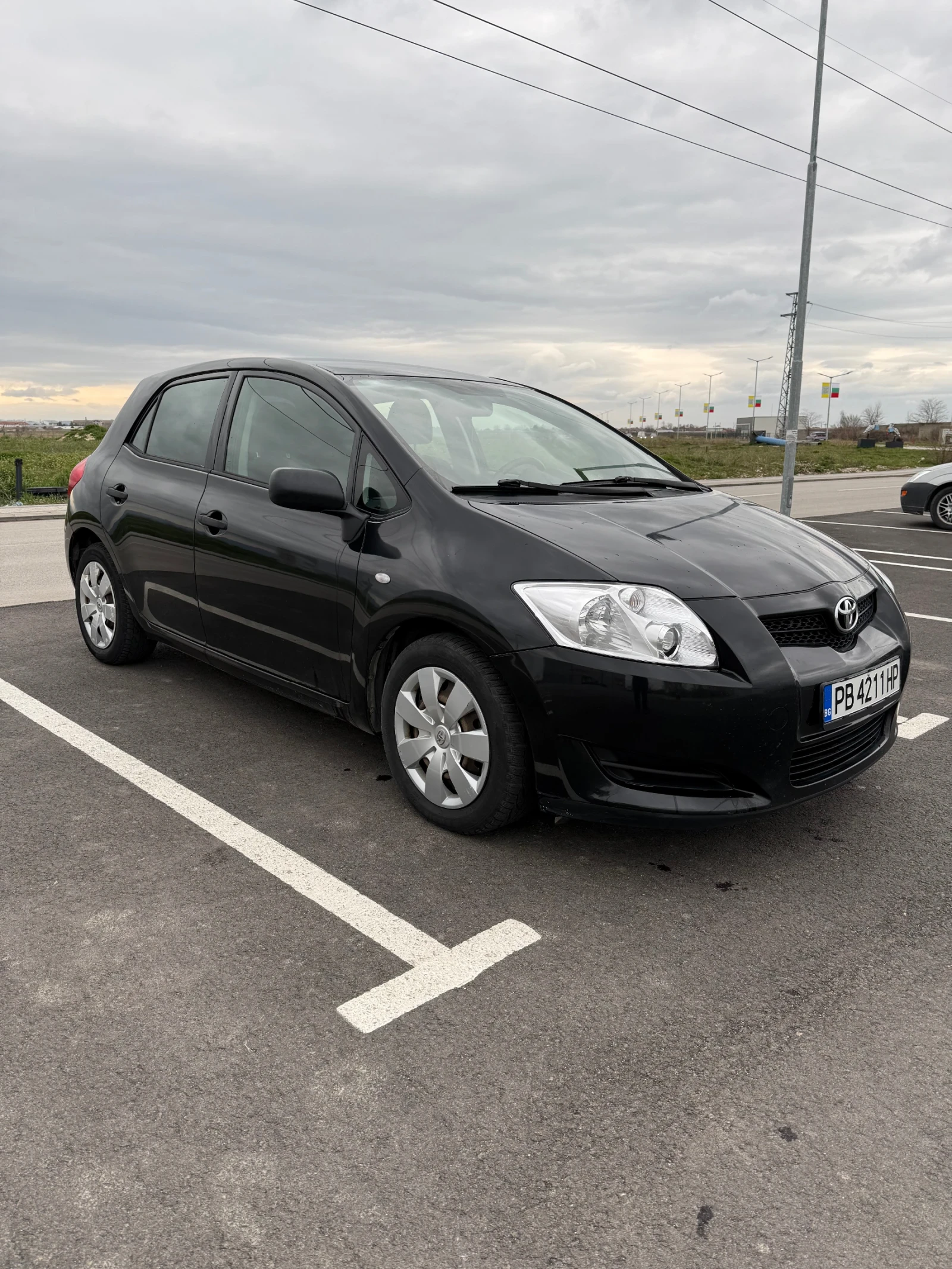 Toyota Auris 1.4 D4D, снимка 4 - Автомобили и джипове - 53936715