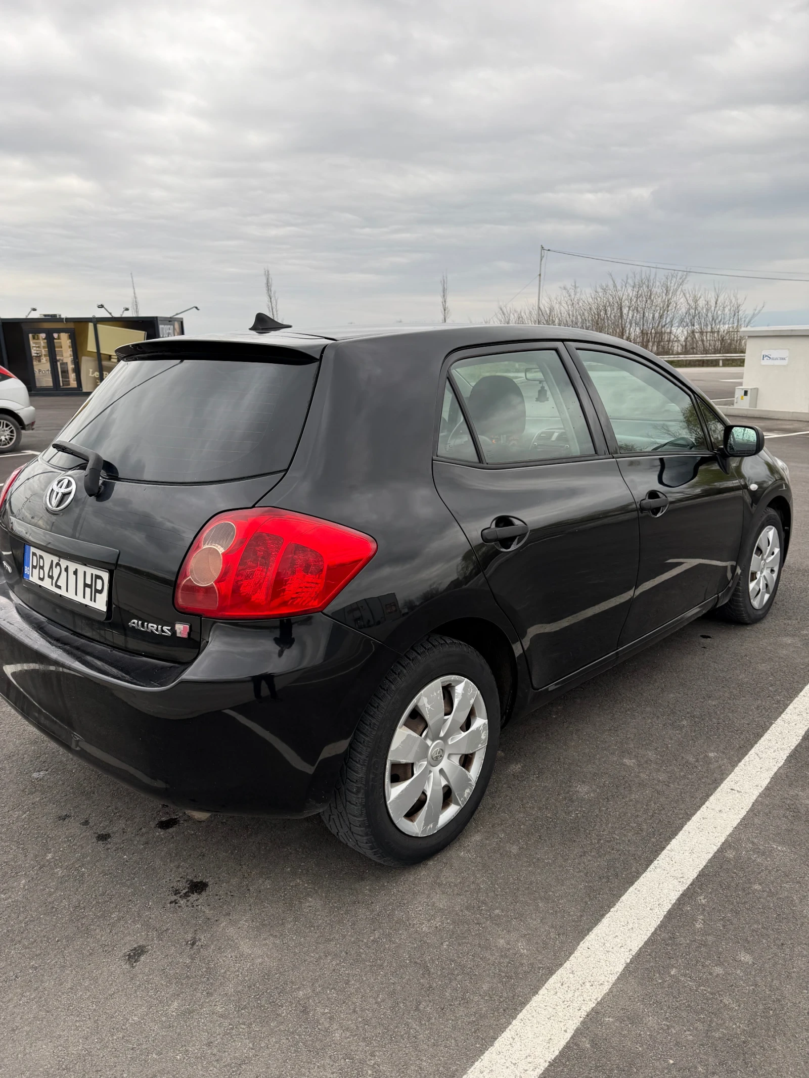 Toyota Auris 1.4 D4D, снимка 3 - Автомобили и джипове - 53936715