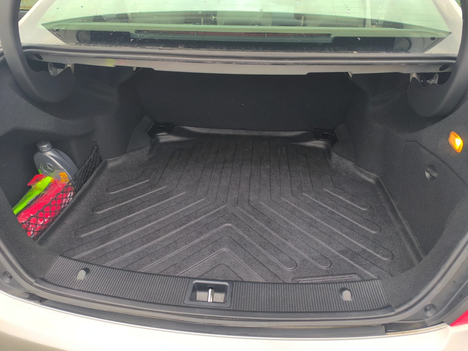 Mercedes-Benz C 220, снимка 16 - Автомобили и джипове - 53952233