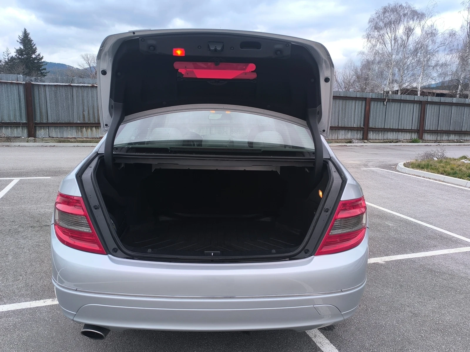 Mercedes-Benz C 220, снимка 13 - Автомобили и джипове - 53952233