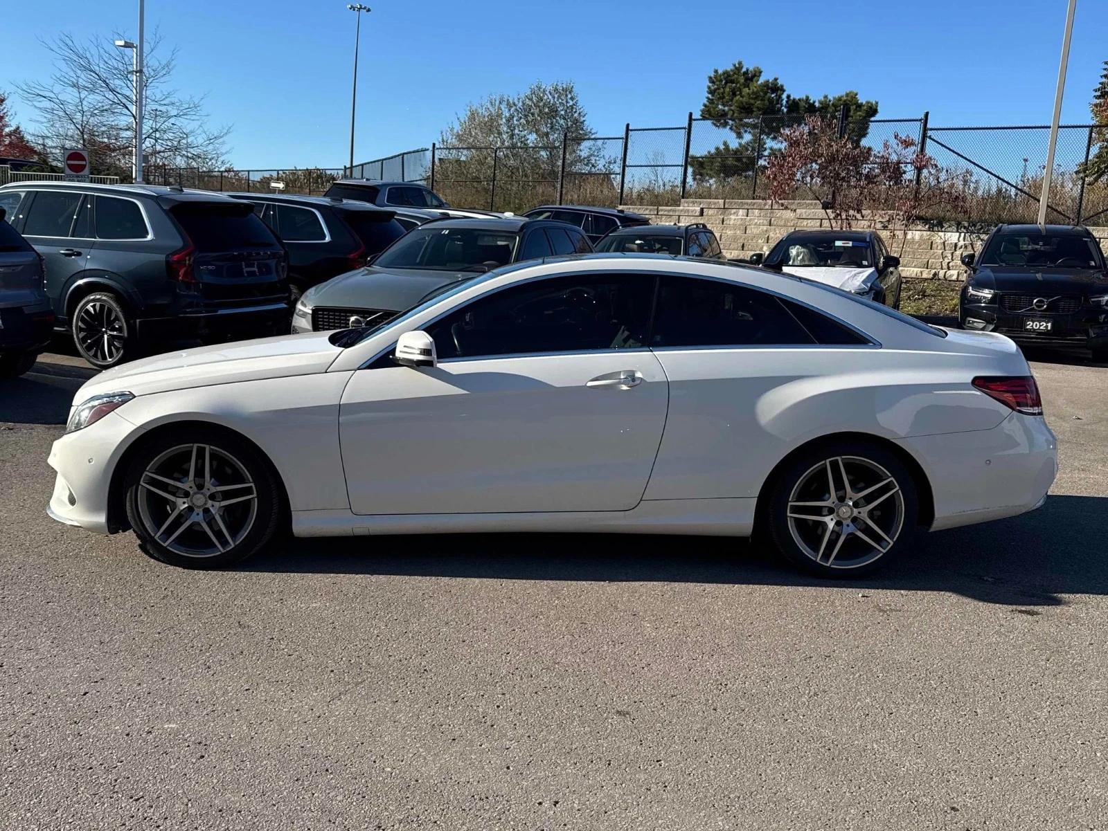 Mercedes-Benz E 400 АВТО КРЕДИТ, снимка 3 - Автомобили и джипове - 53959069