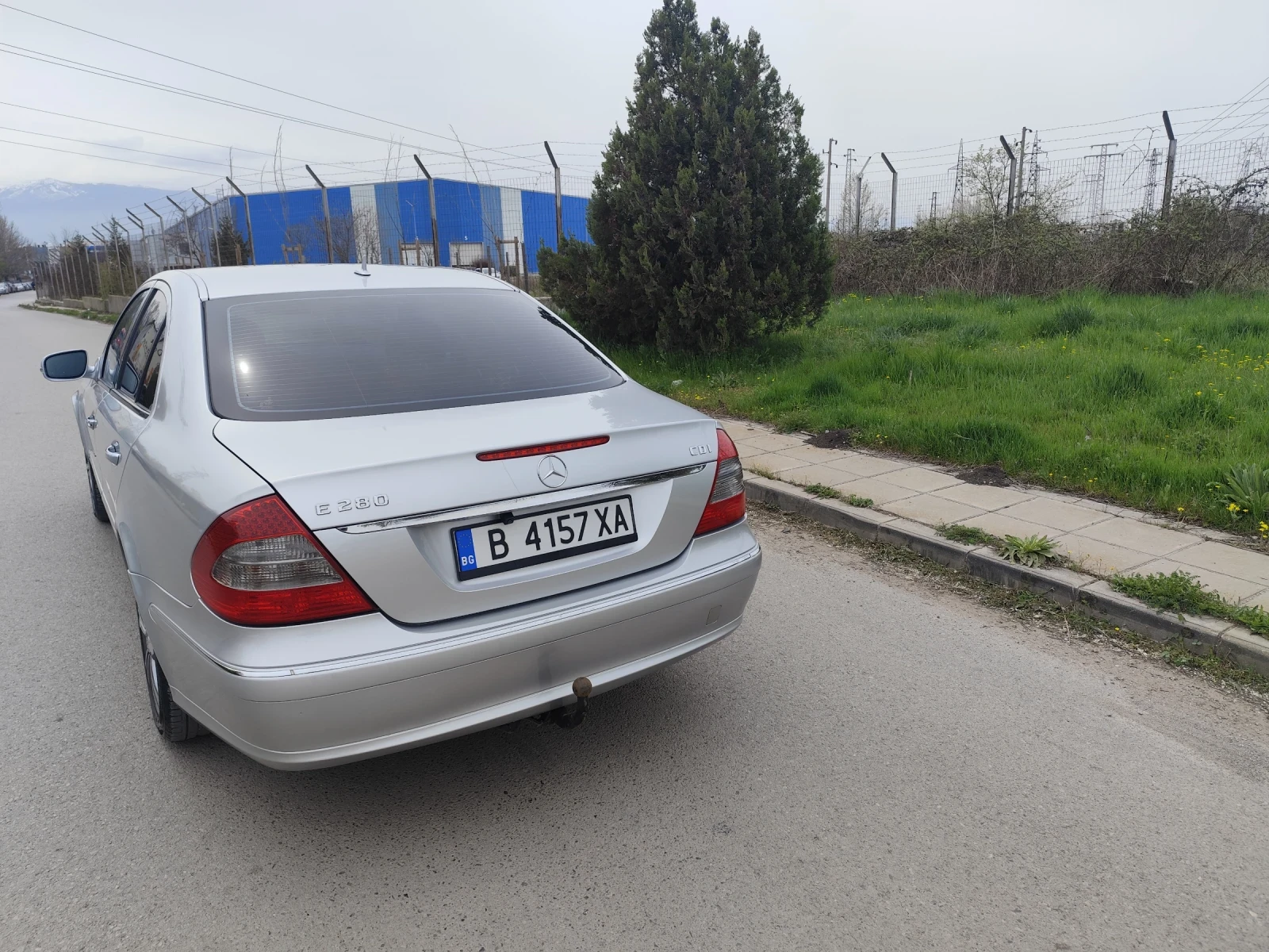 Mercedes-Benz E 280, снимка 2 - Автомобили и джипове - 54311418