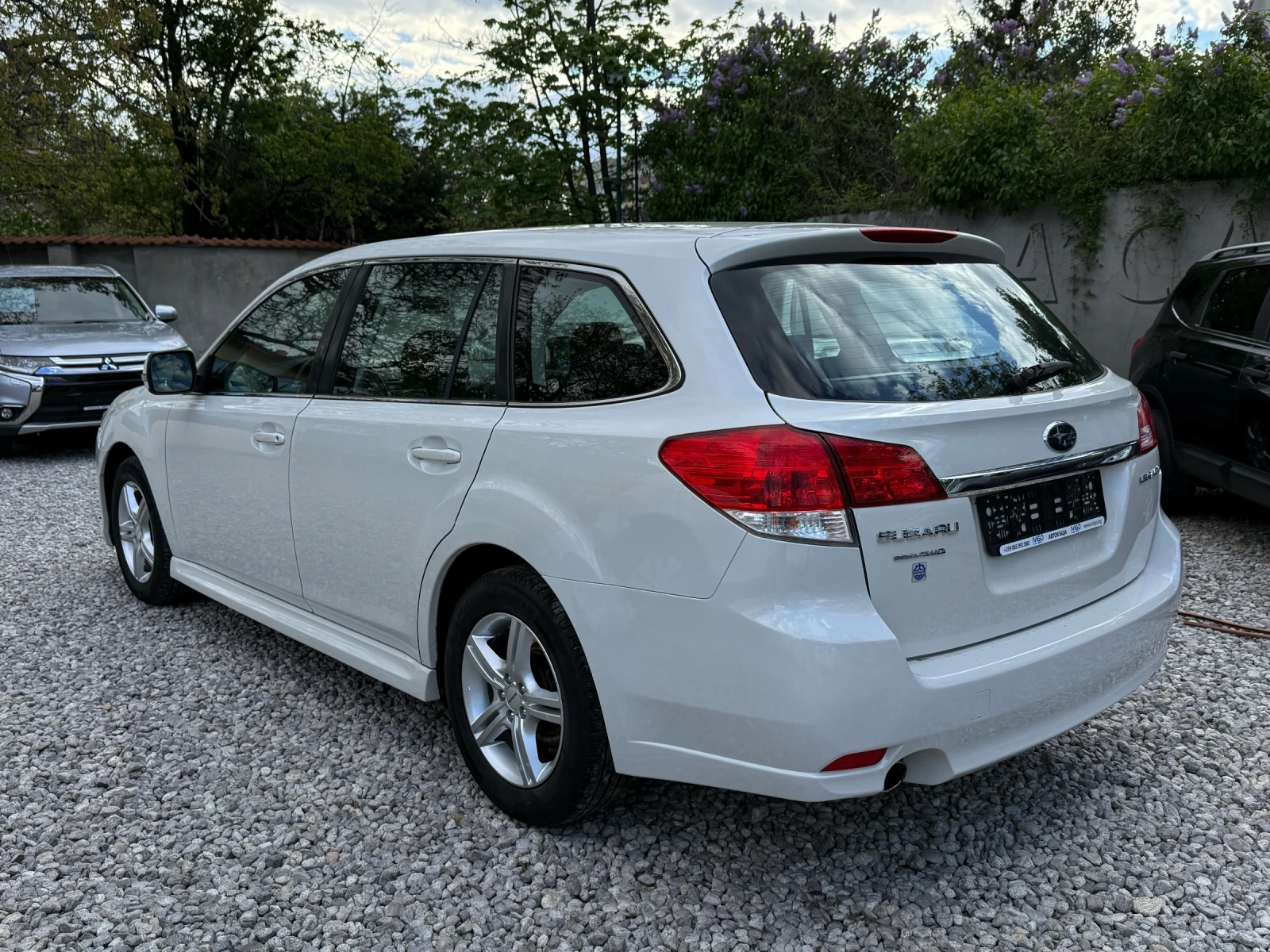 Subaru Legacy 2, 0i Swiss  Special 4X4 EURO5b ТОП!, снимка 6 - Автомобили и джипове - 54407313