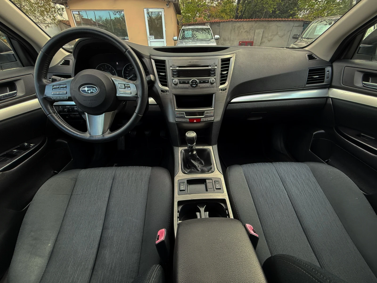 Subaru Legacy 2, 0i Swiss  Special 4X4 EURO5b ТОП!, снимка 11 - Автомобили и джипове - 54407313