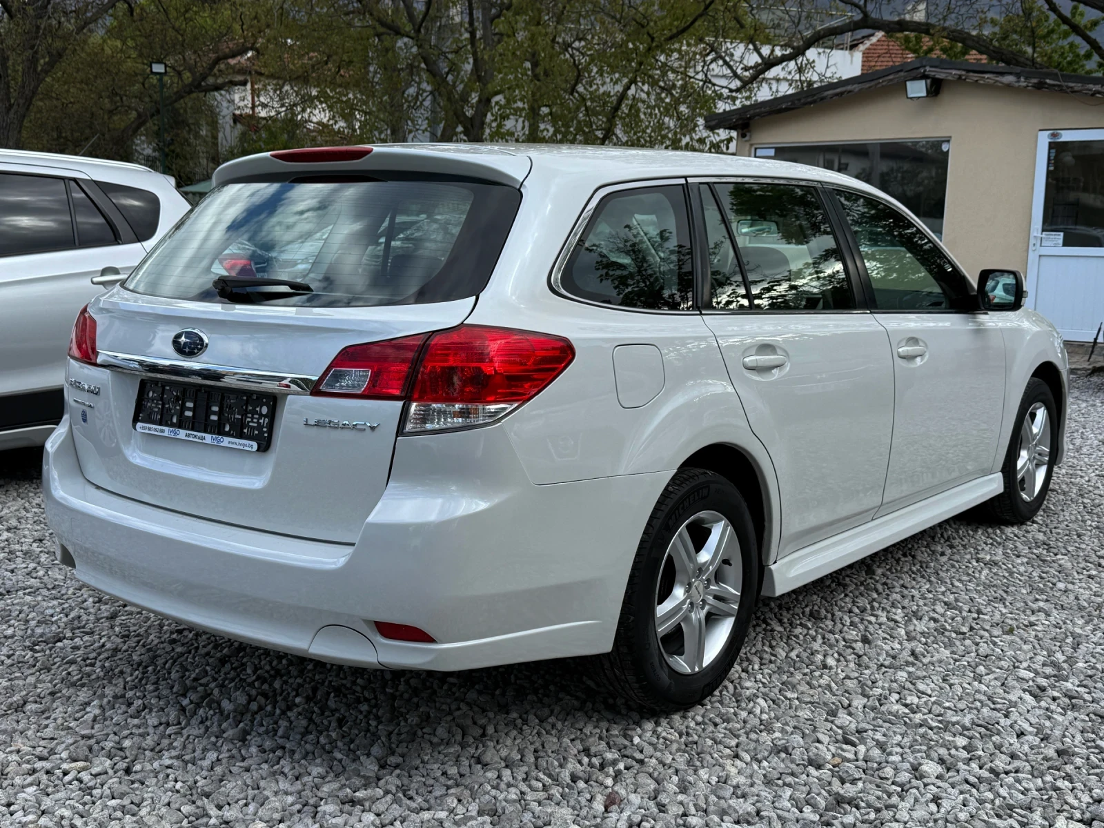 Subaru Legacy 2, 0i Swiss  Special 4X4 EURO5b ТОП!, снимка 4 - Автомобили и джипове - 54407313