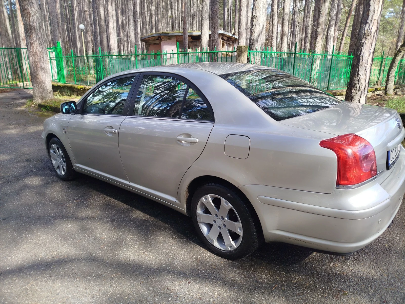 Toyota Avensis 2.0D4D  ТОП, снимка 9 - Автомобили и джипове - 54772680