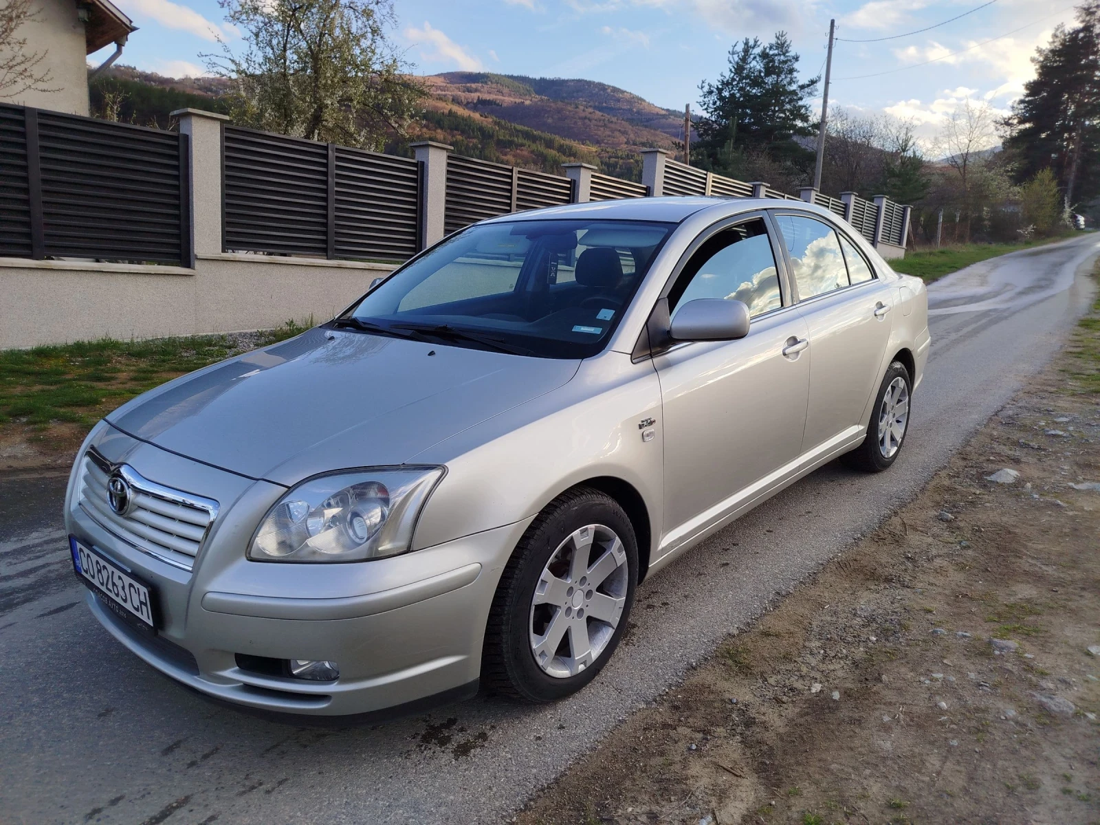 Toyota Avensis 2.0D4D  ТОП, снимка 2 - Автомобили и джипове - 54772680