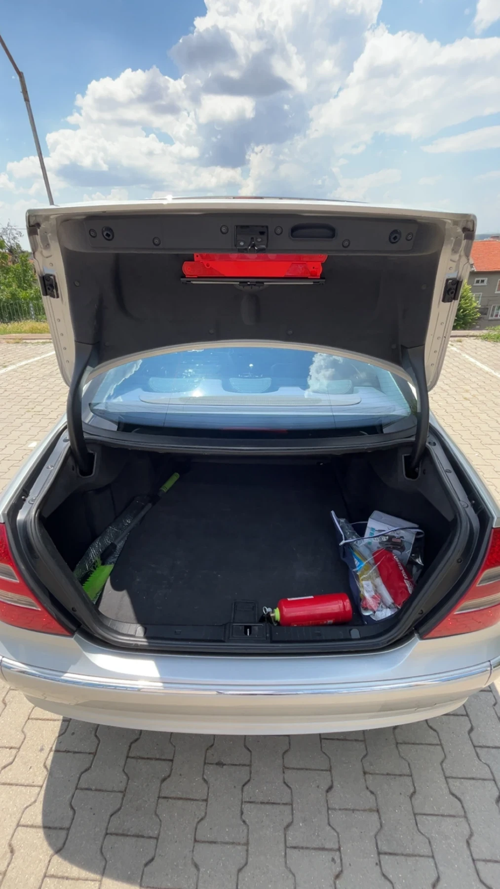 Mercedes-Benz E 270, снимка 16 - Автомобили и джипове - 55143677
