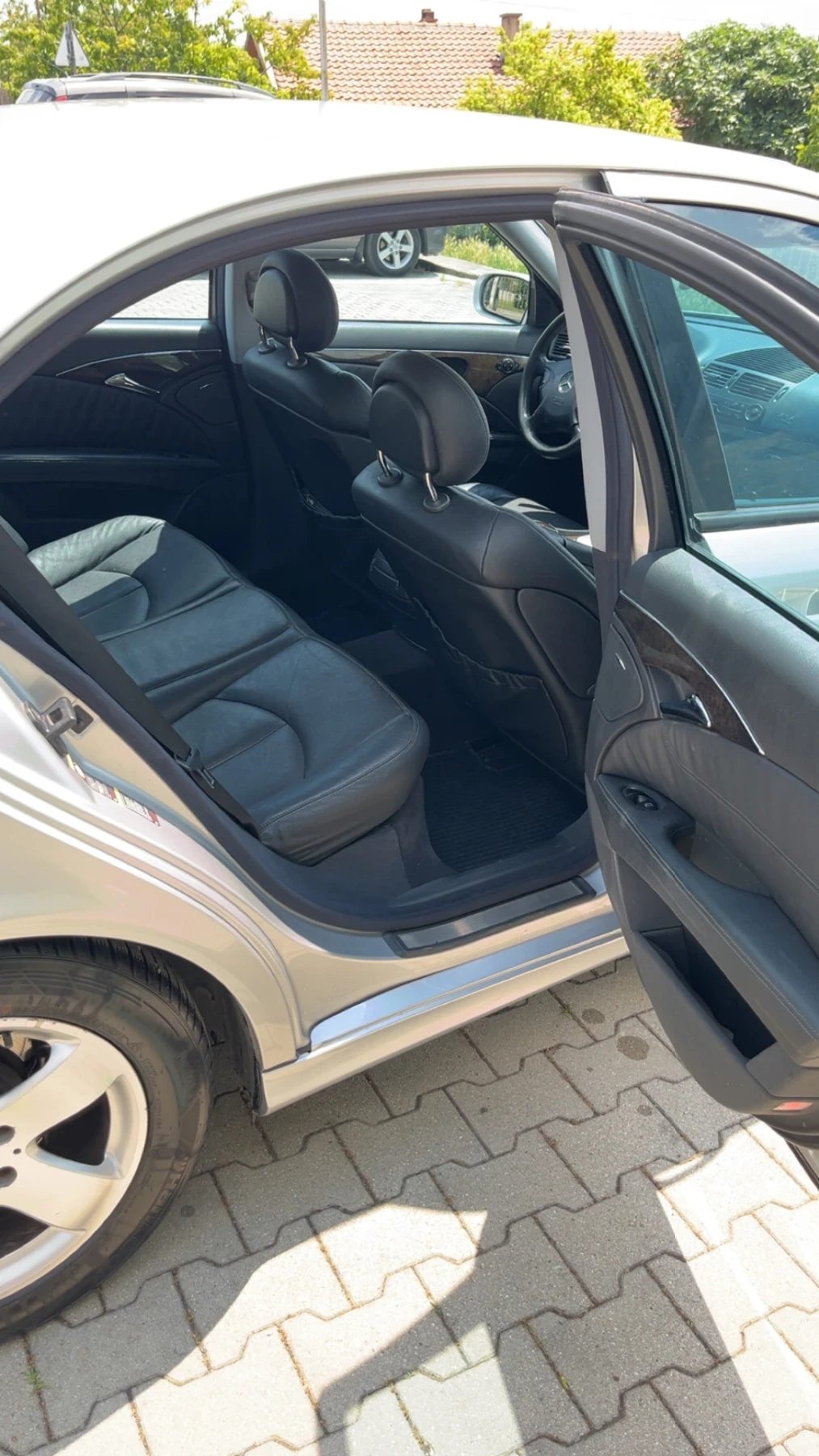 Mercedes-Benz E 270, снимка 10 - Автомобили и джипове - 55143677