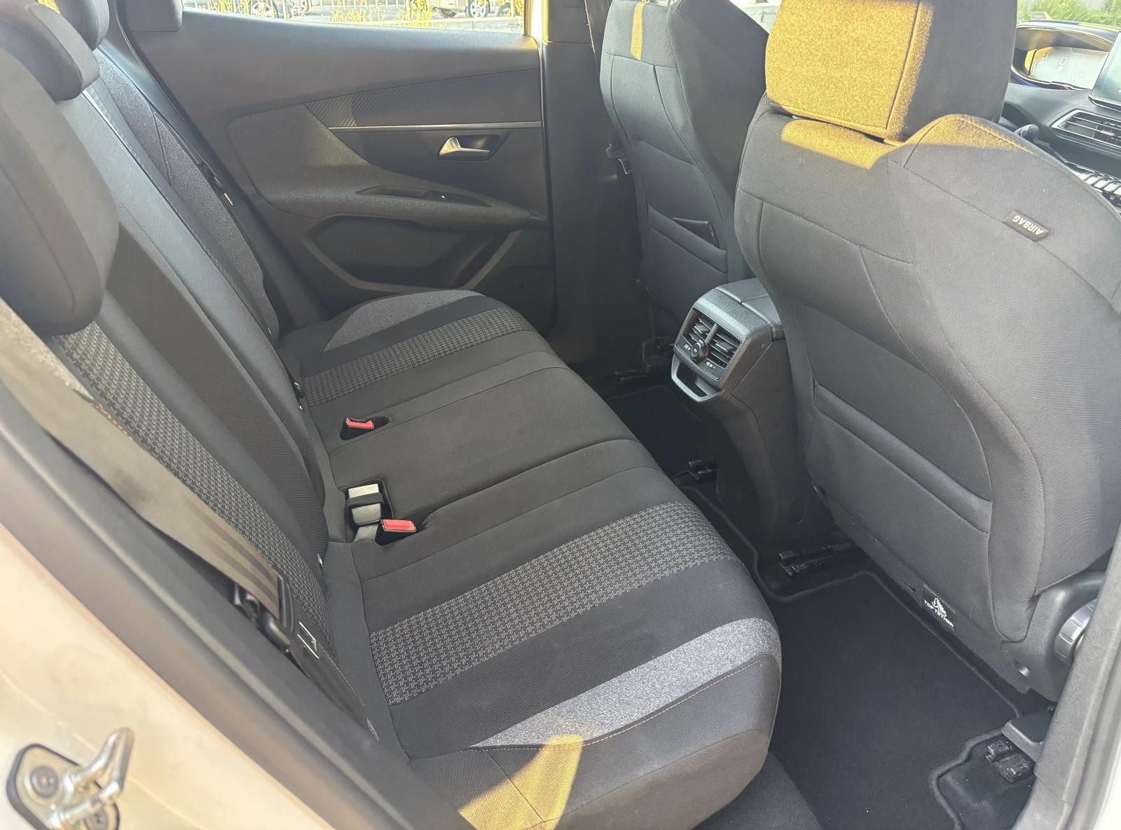 Peugeot 3008, снимка 14 - Автомобили и джипове - 55287192
