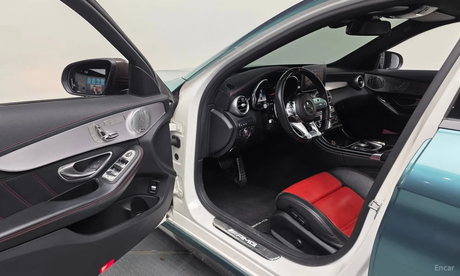 Mercedes-Benz C 63 AMG C63 AMG\ ТОП СЪСТОЯНИЕ, снимка 10 - Автомобили и джипове - 55574788