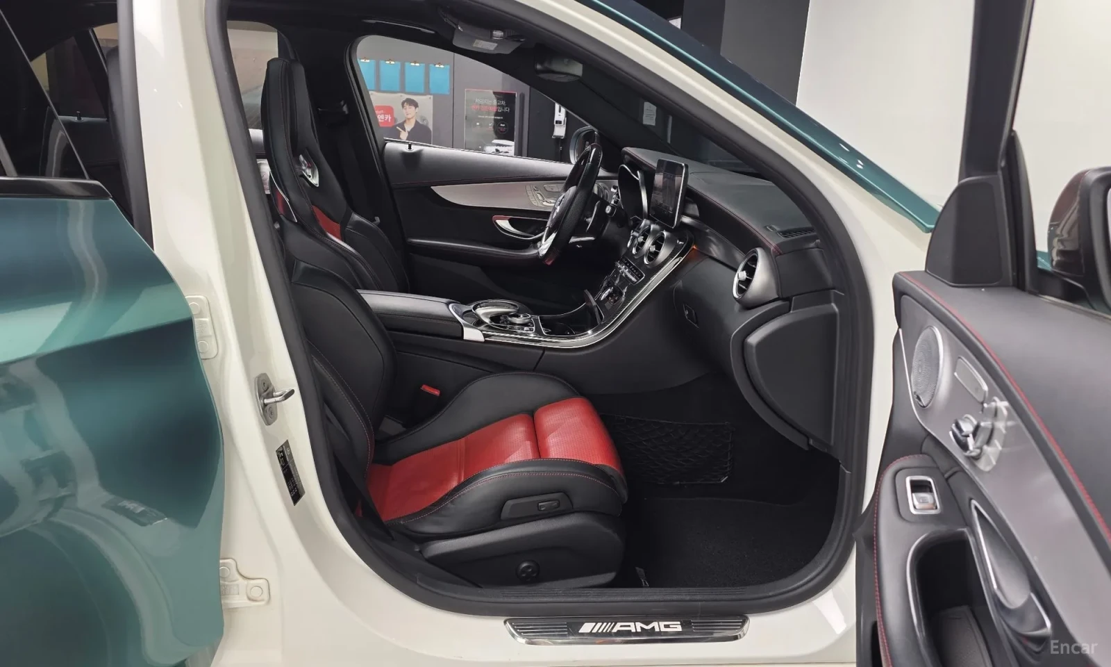 Mercedes-Benz C 63 AMG C63 AMG\ ТОП СЪСТОЯНИЕ, снимка 11 - Автомобили и джипове - 55574788