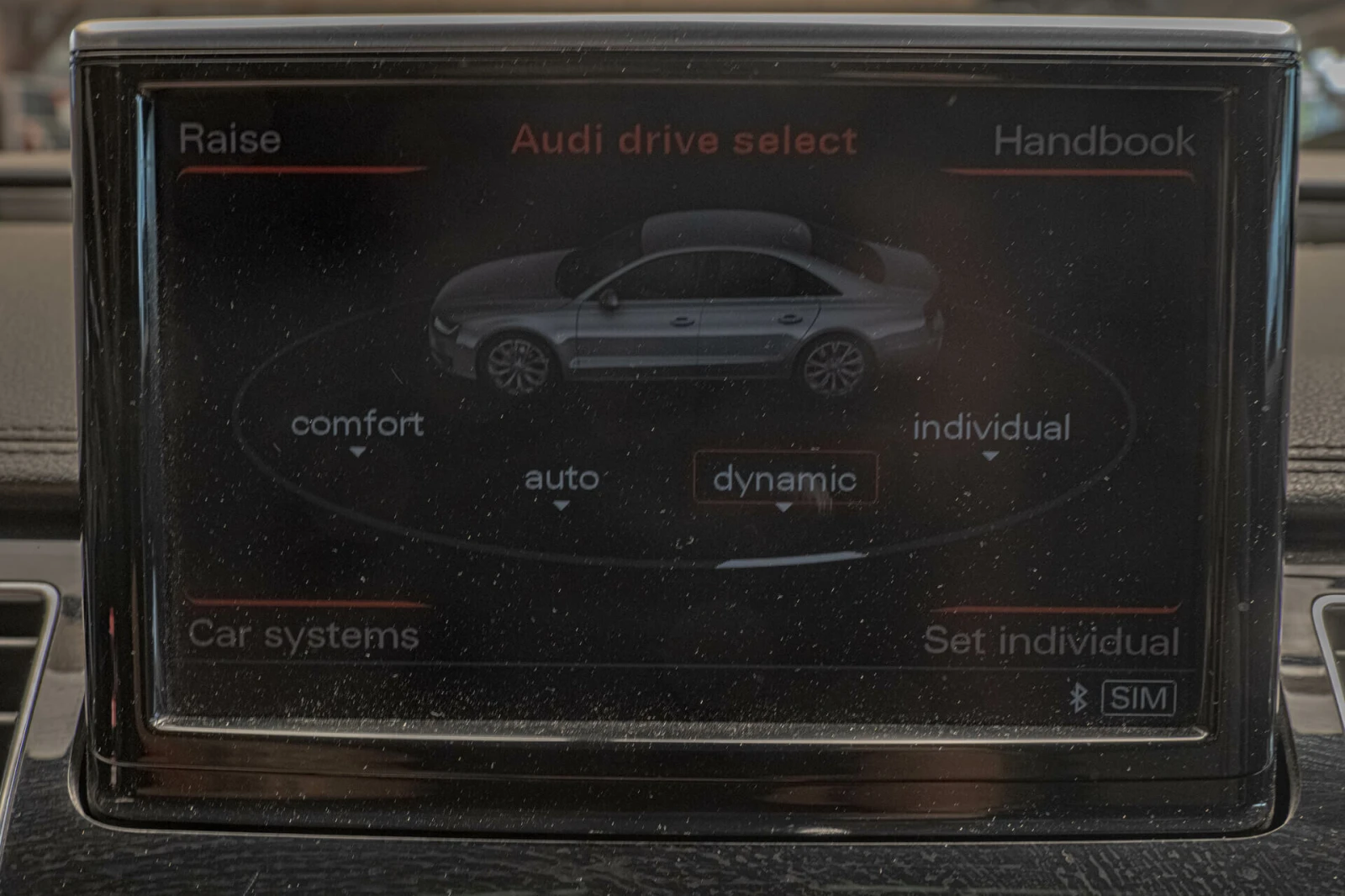 Audi A8 4.2TDI/Обдухване/BOSE/HuD/Обдухване/Алкантар/Камер, снимка 9 - Автомобили и джипове - 56201335