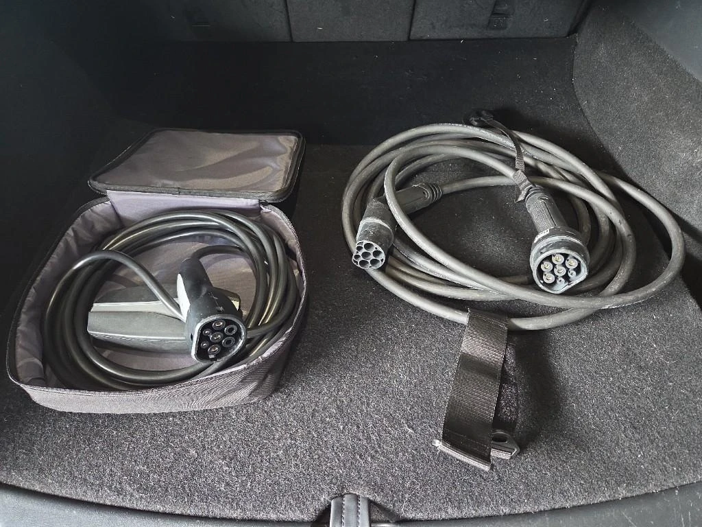 Tesla Model Y LFP, снимка 11 - Автомобили и джипове - 56228962