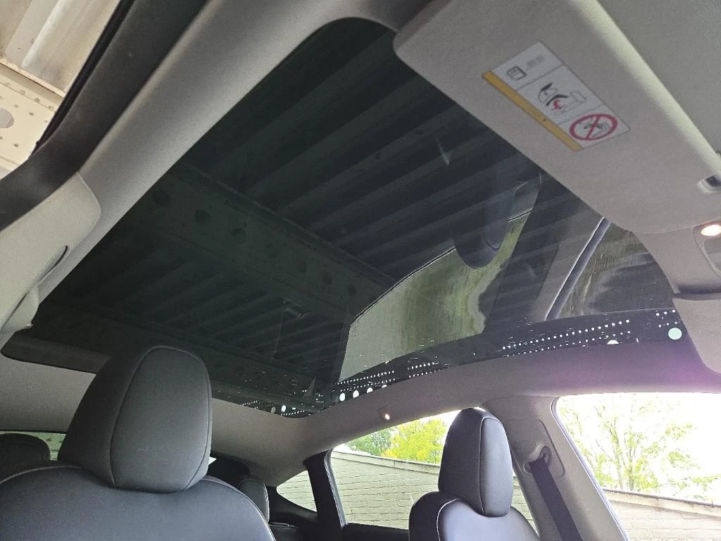 Tesla Model Y LFP, снимка 9 - Автомобили и джипове - 56228962