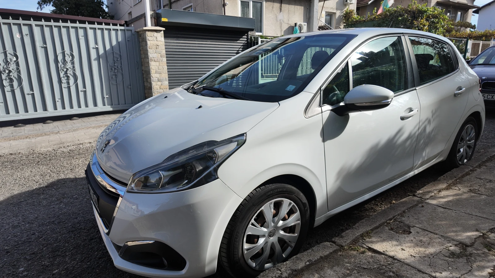 Peugeot 208 Peugeot 208 1.2 VTi 12V PureTech 82 | Mobile.bg � ����������� 2