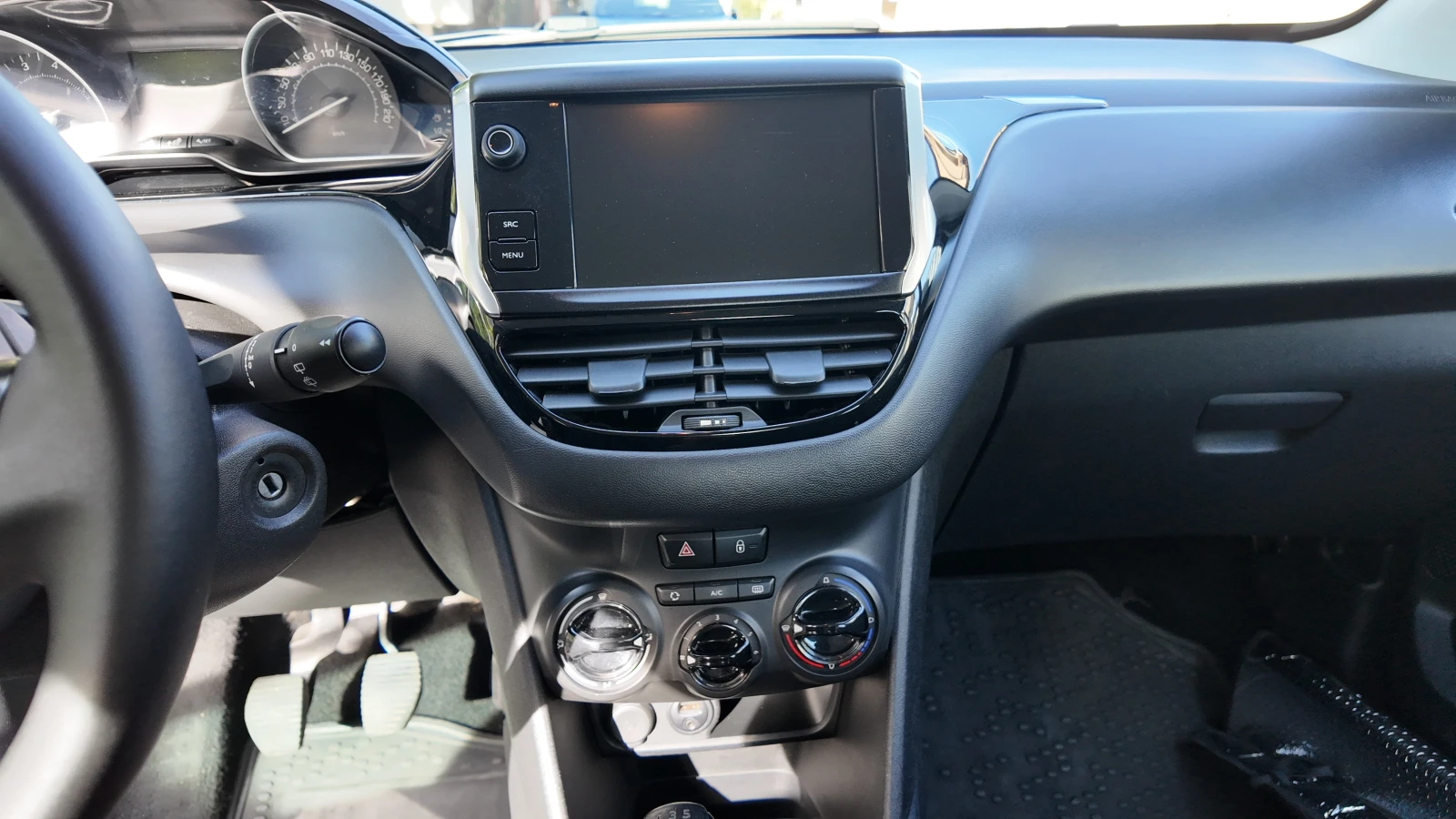 Peugeot 208 Peugeot 208 1.2 VTi 12V PureTech 82 | Mobile.bg � ����������� 12