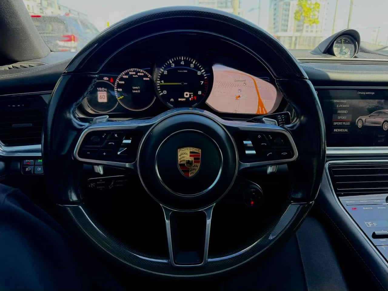 Porsche Panamera 4 E Hybrid AWD  CARFAX | Mobile.bg � ����������� 10