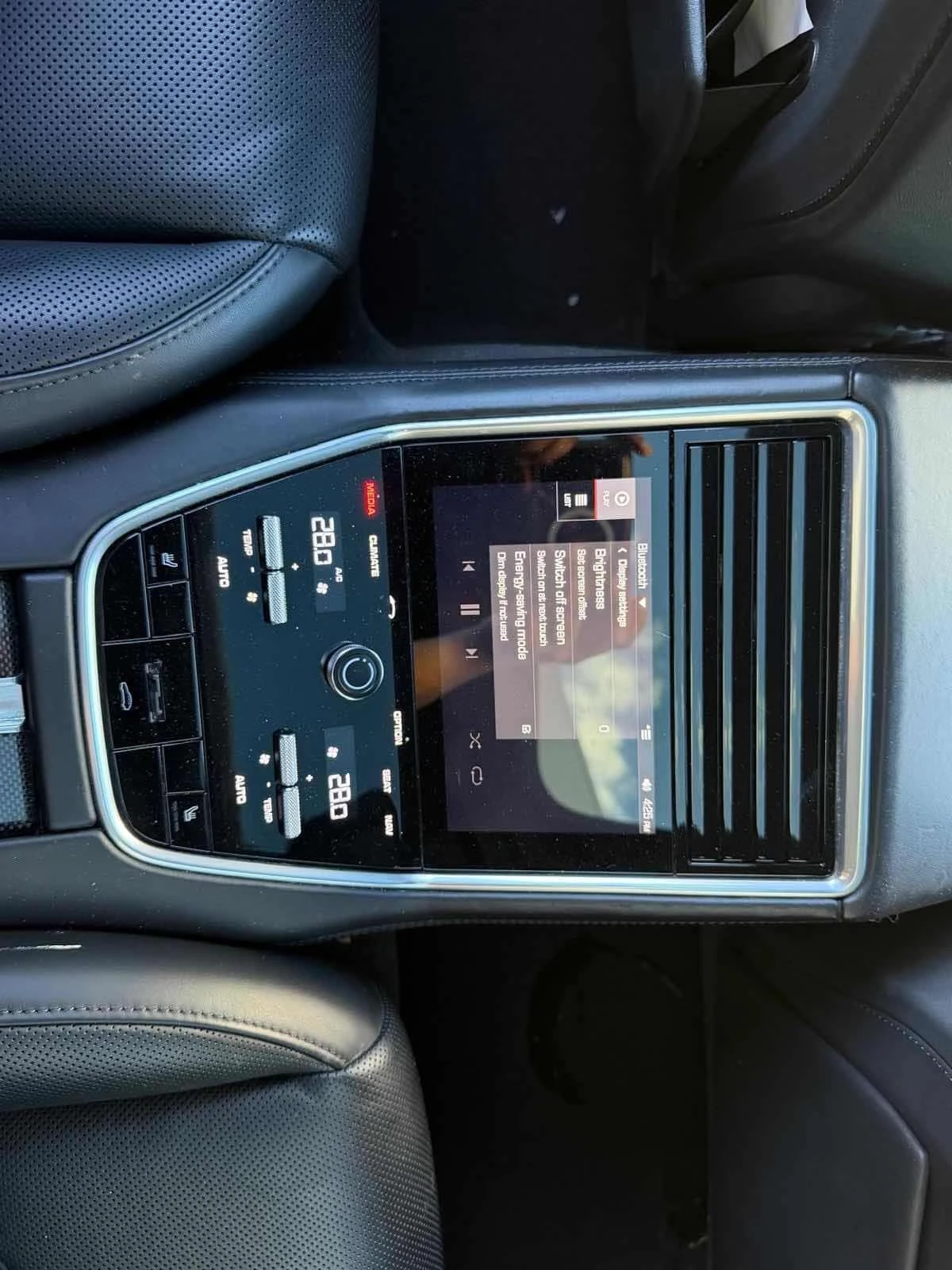 Porsche Panamera 4 E Hybrid AWD  CARFAX | Mobile.bg � ����������� 15