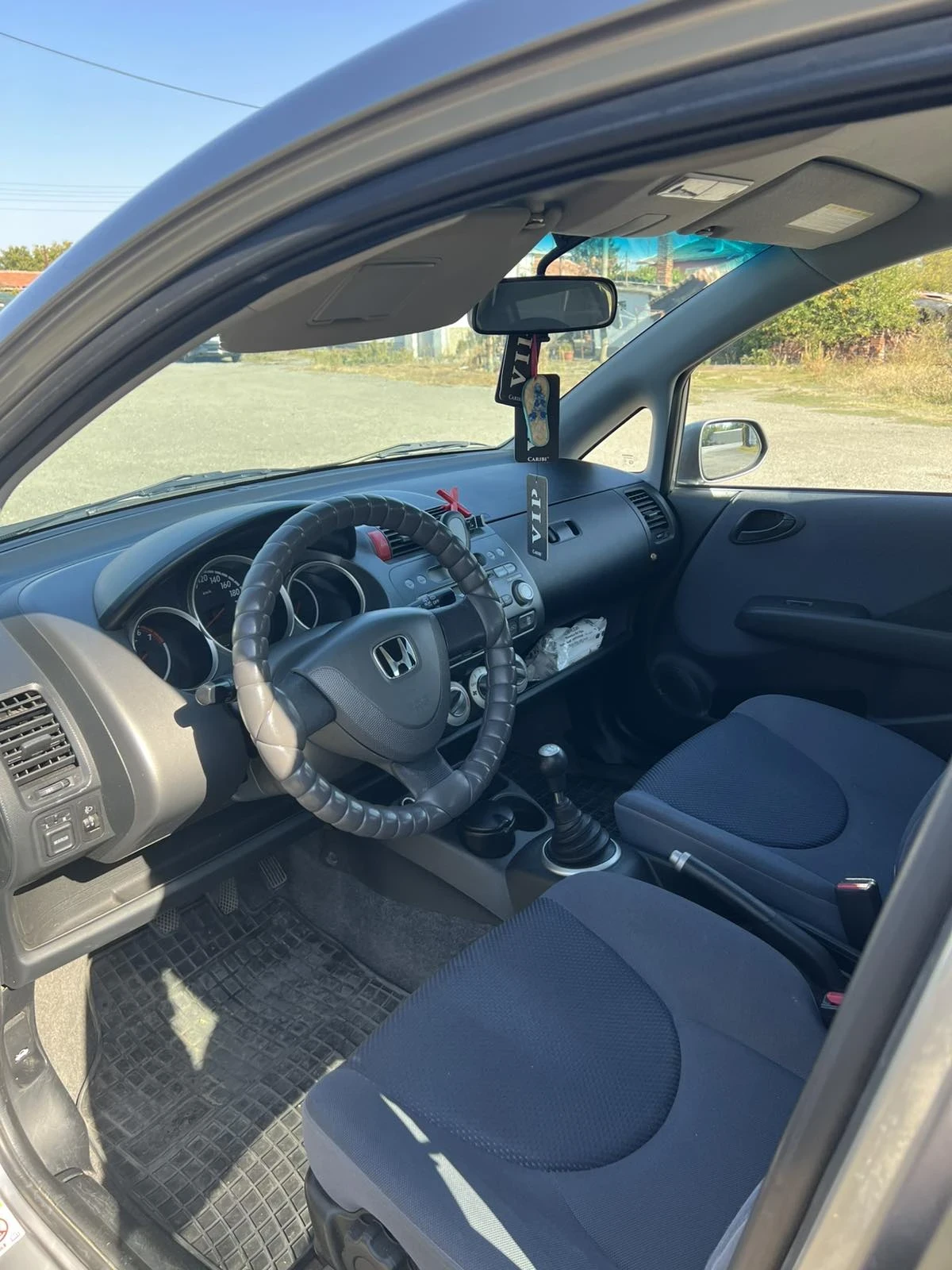 Honda Jazz, снимка 2 - Автомобили и джипове - 56551557
