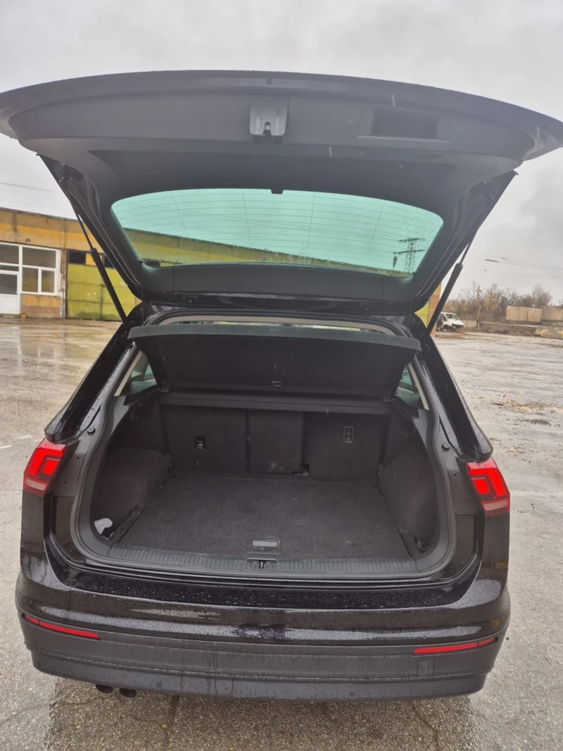 VW Tiguan 2.0 tdi, снимка 6 - Автомобили и джипове - 47973175