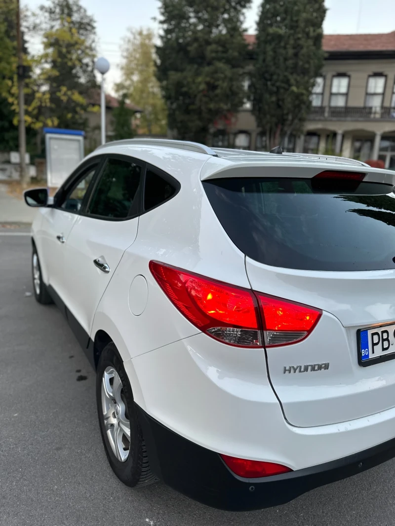 Hyundai IX35 1.7, снимка 3 - Автомобили и джипове - 52348409